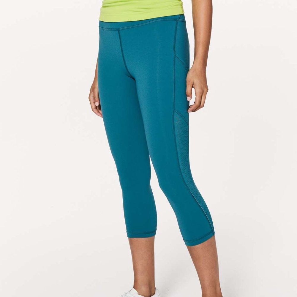 Lululemon Ready to Race 21in Crop Capri Leggings Deep Cove Teal Athleisure Yoga